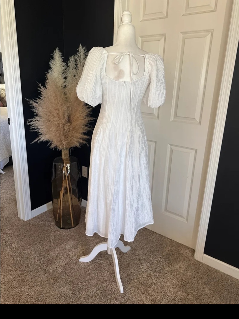 Lulus Heavenly Energy White Textured Puff Sleeve Pleated Midi Dress size Small - Picture 7 of 12